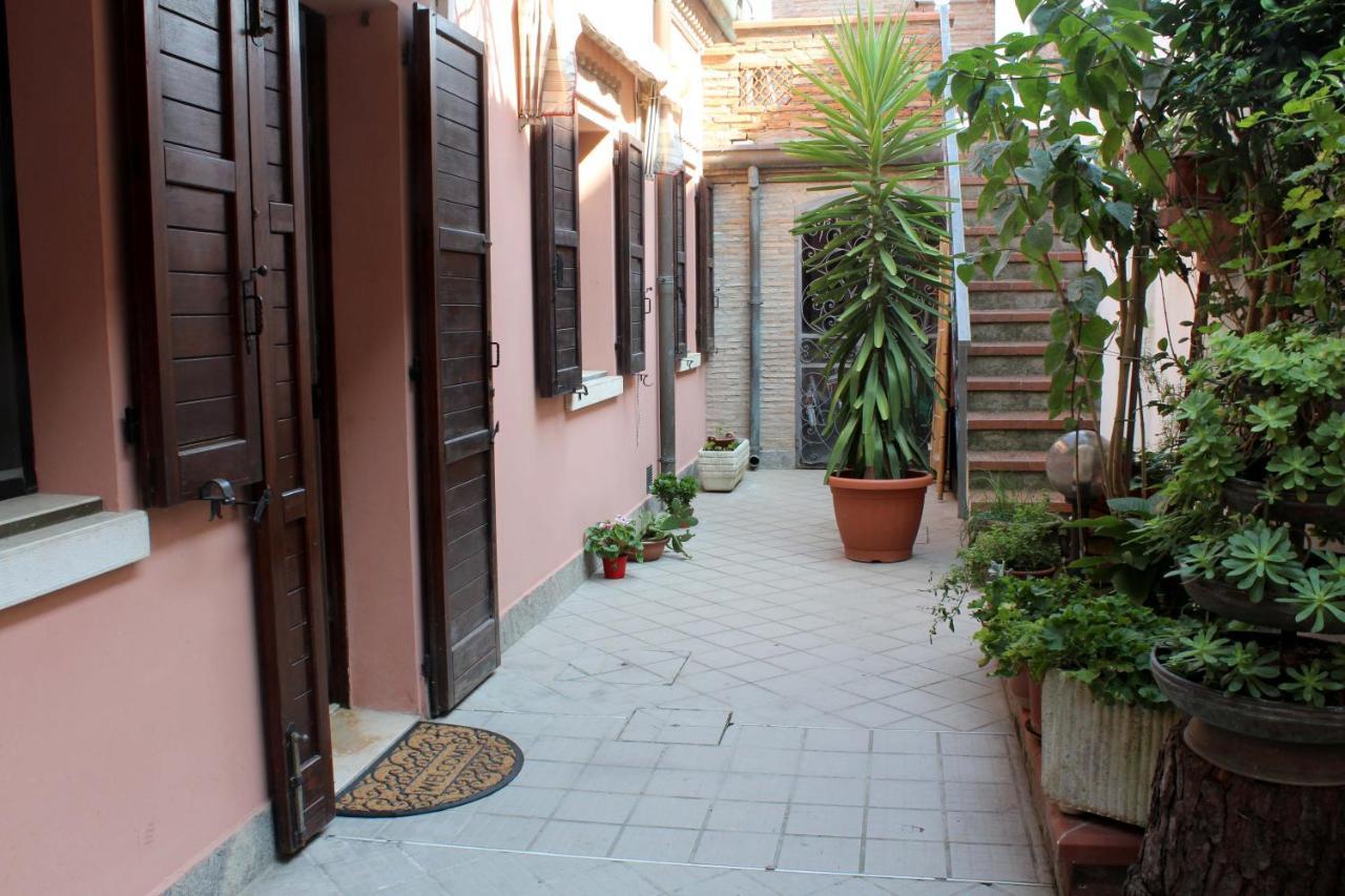 Bed and Breakfast Porta Del Carmine Comacchio Exterior foto